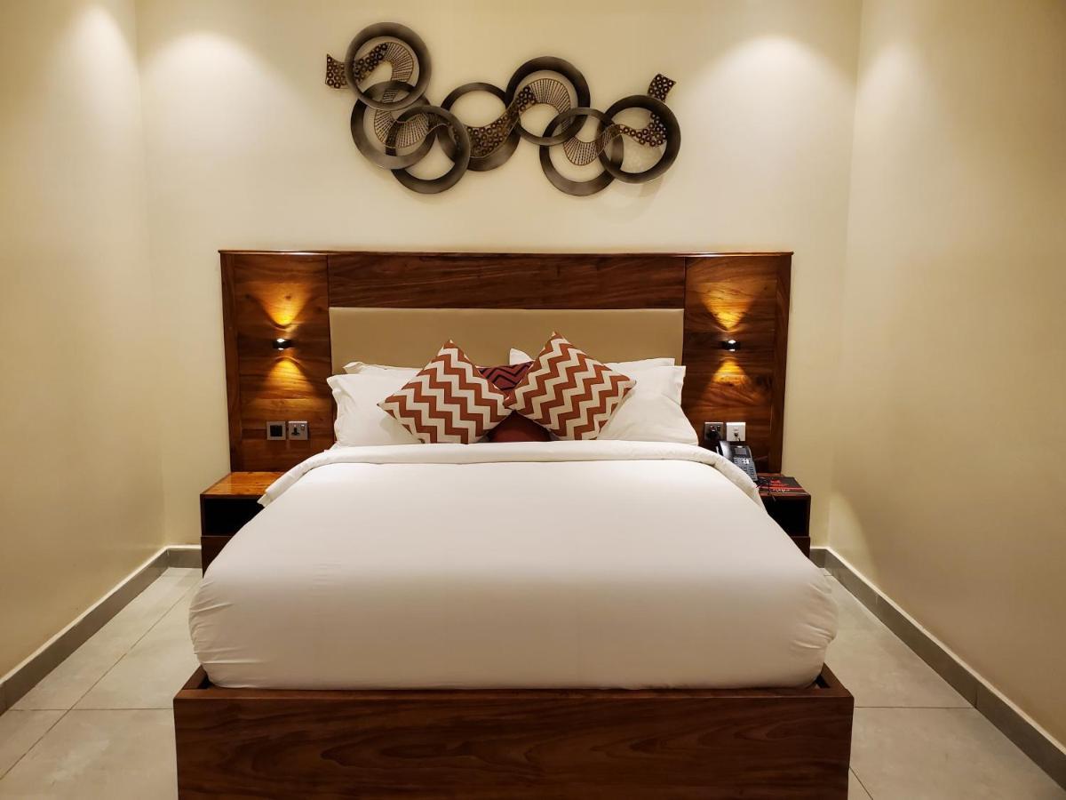 Millennium Terrace Hotel Kampala Kültér fotó