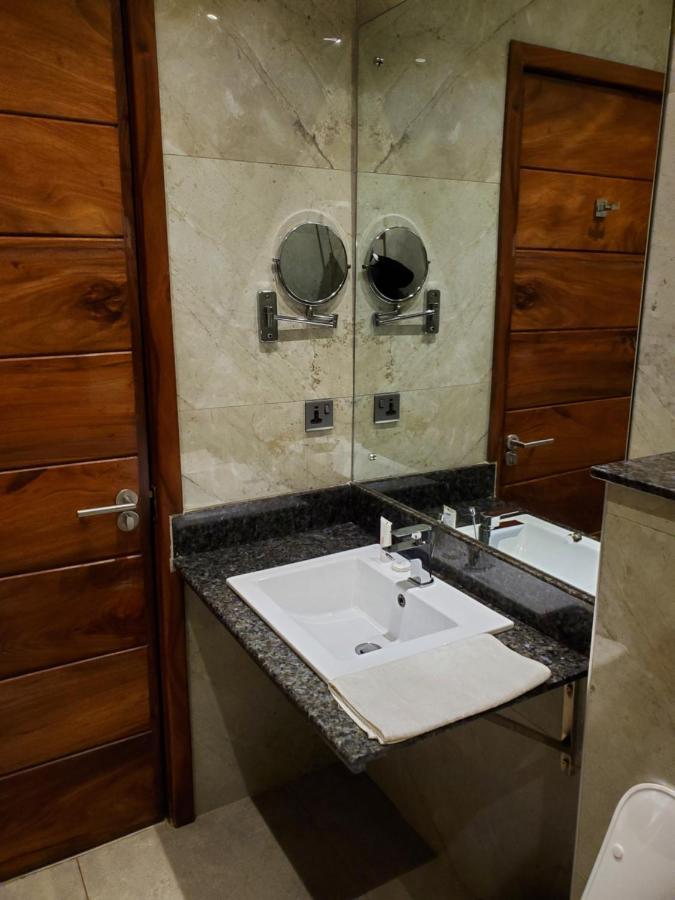Millennium Terrace Hotel Kampala Kültér fotó