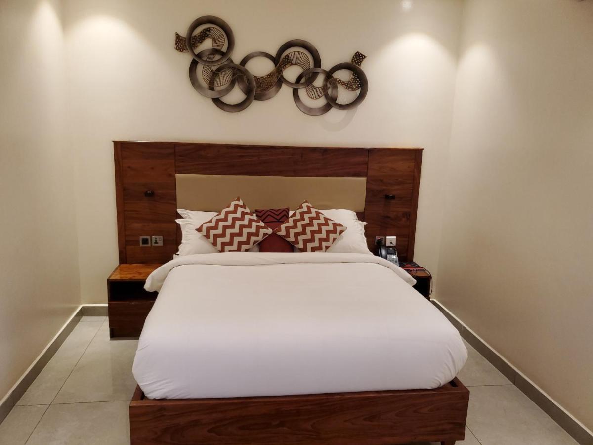 Millennium Terrace Hotel Kampala Kültér fotó