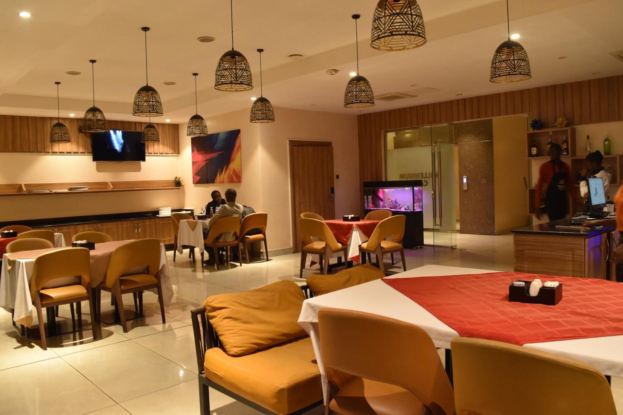 Millennium Terrace Hotel Kampala Kültér fotó